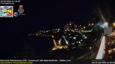 immagine della webcam nei dintorni di Abriola: webcam Pietrapertosa