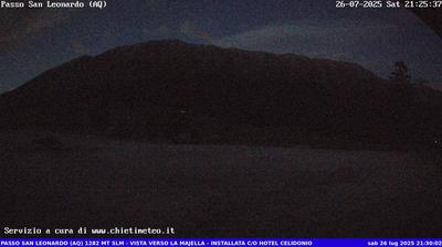 immagine della webcam nei dintorni di Pettorano sul Gizio: webcam Roccacaramanico
