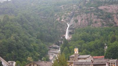 immagine della webcam nei dintorni di Ala di Stura: webcam Grand Crot