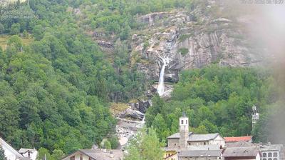 immagine della webcam nei dintorni di La Thuile: webcam Grand Crot