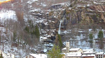 immagine della webcam nei dintorni di Alpe Cialma: webcam Grand Crot