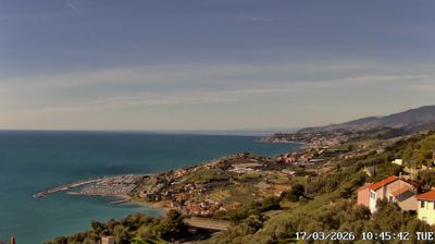 immagine della webcam nei dintorni di Vallecrosia: webcam Cipressa