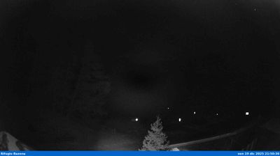 immagine della webcam nei dintorni di Schilpario: webcam Prestine