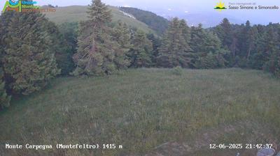 immagine della webcam nei dintorni di San Leo: webcam Carpegna