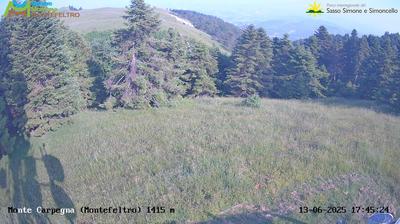 immagine della webcam nei dintorni di Perticara di Novafeltria: webcam Carpegna