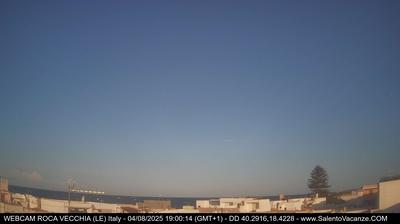 immagine della webcam nei dintorni di Casalabate: webcam Roca Vecchia