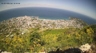 immagine della webcam nei dintorni di Lago Patria: webcam Lacco Ameno
