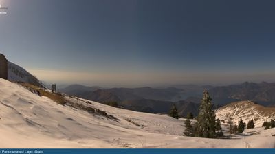 immagine della webcam nei dintorni di Tavernola Bergamasca: webcam Zone