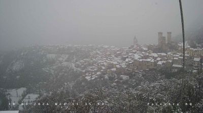 immagine della webcam nei dintorni di Sulmona: webcam Pacentro