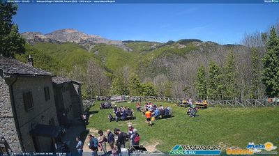 immagine della webcam nei dintorni di Barga: webcam Cimoncino