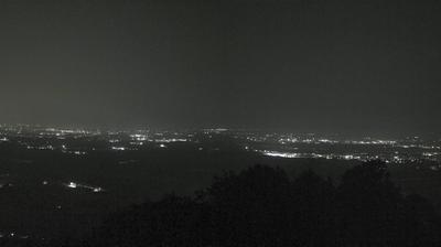 immagine della webcam nei dintorni di Cerreto d'Asti: webcam San Raffaele Cimena