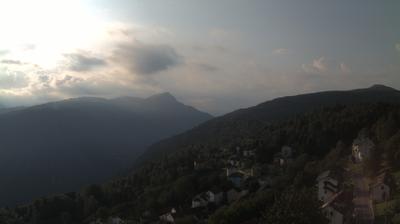 immagine della webcam nei dintorni di Passo Coe: webcam Tonezza del Cimone