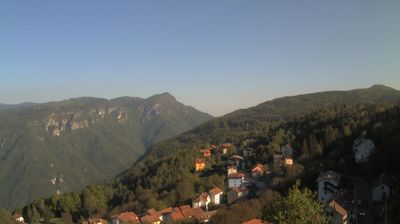 immagine della webcam nei dintorni di Calceranica al Lago: webcam Tonezza del Cimone
