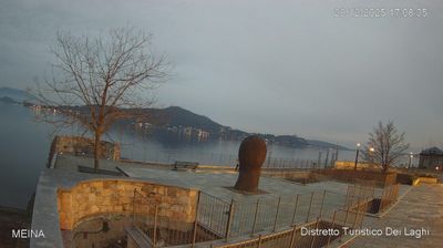 immagine della webcam nei dintorni di Sangiano: webcam Meina
