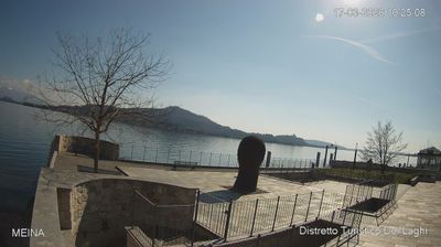 immagine della webcam nei dintorni di Laveno-Mombello: webcam Meina