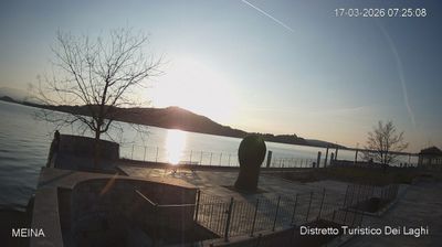 immagine della webcam nei dintorni di Borgomanero: webcam Meina