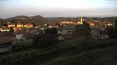 immagine della webcam nei dintorni di Cassano Magnago: webcam Valmorea