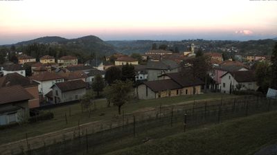 immagine della webcam nei dintorni di Castello Cabiaglio: webcam Valmorea