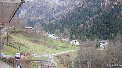 immagine della webcam nei dintorni di Piazzatorre: webcam Roncobello