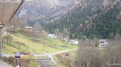 immagine della webcam nei dintorni di Pescegallo: webcam Roncobello