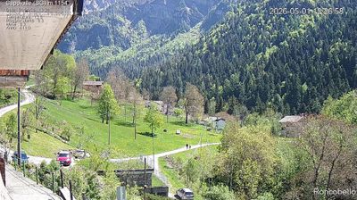 immagine della webcam nei dintorni di Rifugio Calvi Laghi Gemelli: webcam Roncobello
