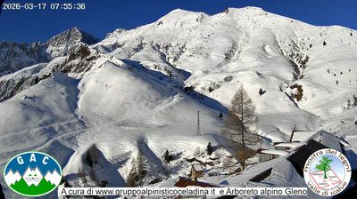 immagine della webcam nei dintorni di Castione della Presolana: webcam Vilminore di Scalve