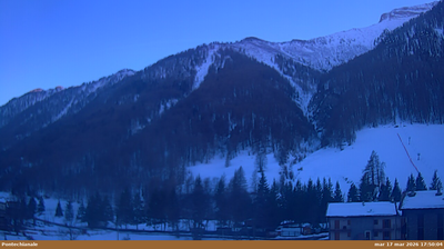 immagine della webcam nei dintorni di Bobbio Pellice: webcam Pontechianale
