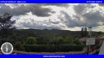 immagine della webcam nei dintorni di Caprese Michelangelo: webcam Città di Castello
