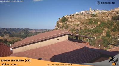 immagine della webcam nei dintorni di Petronà: webcam Santa Severina