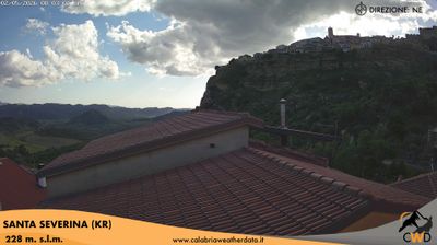 immagine della webcam nei dintorni di Petronà: webcam Santa Severina