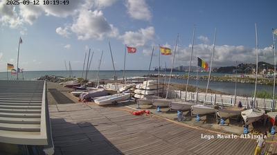 immagine della webcam nei dintorni di Valleggia: webcam Albisola Superiore