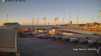 immagine della webcam nei dintorni di Quiliano: webcam Albisola Superiore