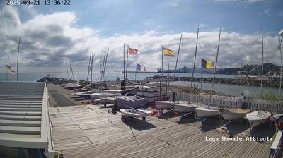 immagine della webcam nei dintorni di Bergeggi: webcam Albisola Superiore