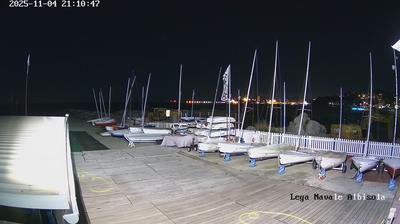 immagine della webcam nei dintorni di Pratozanino: webcam Albisola Superiore