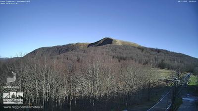 immagine della webcam nei dintorni di Castelnovo ne' Monti: webcam Capanne di Sillano