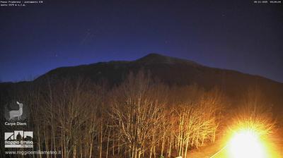 immagine della webcam nei dintorni di Castiglione di Garfagnana: webcam Capanne di Sillano
