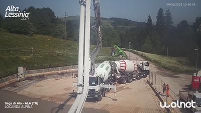 immagine della webcam nei dintorni di Avio: webcam Passo delle Fittanze