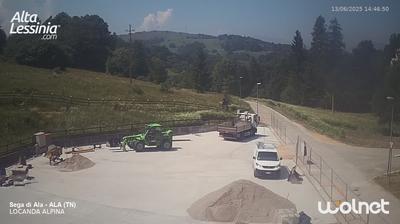 immagine della webcam nei dintorni di Vallarsa: webcam Passo delle Fittanze
