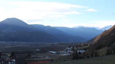 immagine della webcam nei dintorni di Caldaro sulla Strada del Vino: webcam Terlano
