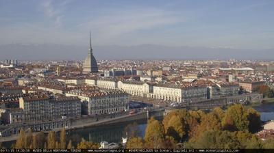 immagine della webcam nei dintorni di Castelnuovo Don Bosco: webcam Torino Bric della Croce