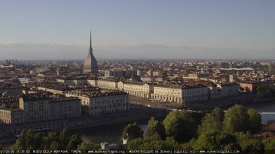 immagine della webcam nei dintorni di Buttigliera d'Asti: webcam Torino Bric della Croce