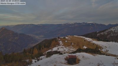 immagine della webcam nei dintorni di Tremosine sul Garda: webcam San Giacomo di Brentonico