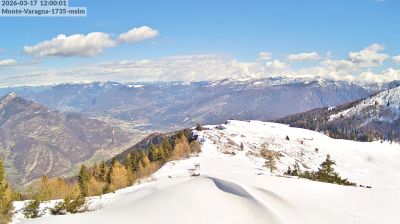 immagine della webcam nei dintorni di Ferrara di Monte Baldo: webcam Polsa