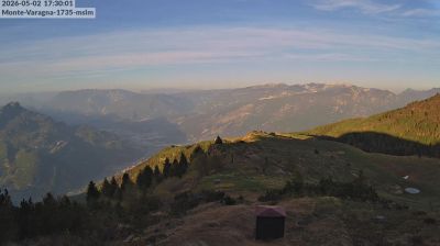 immagine della webcam nei dintorni di Ala: webcam San Giacomo di Brentonico