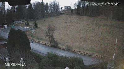 immagine della webcam nei dintorni di Mandello del Lario: webcam Piani Resinelli