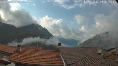 immagine della webcam nei dintorni di Pigra: webcam Cusino