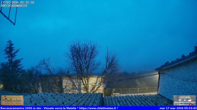 immagine della webcam nei dintorni di Pettorano sul Gizio: webcam Roccacaramanico