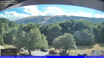 immagine della webcam nei dintorni di Villetta Barrea: webcam Rocca Pia