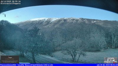 immagine della webcam nei dintorni di Sant'Eufemia a Maiella: webcam Rocca Pia
