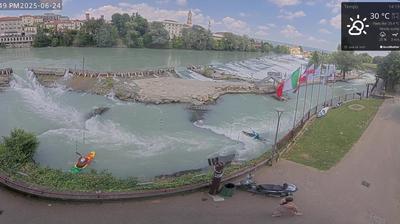 immagine della webcam nei dintorni di Biella: webcam Ivrea